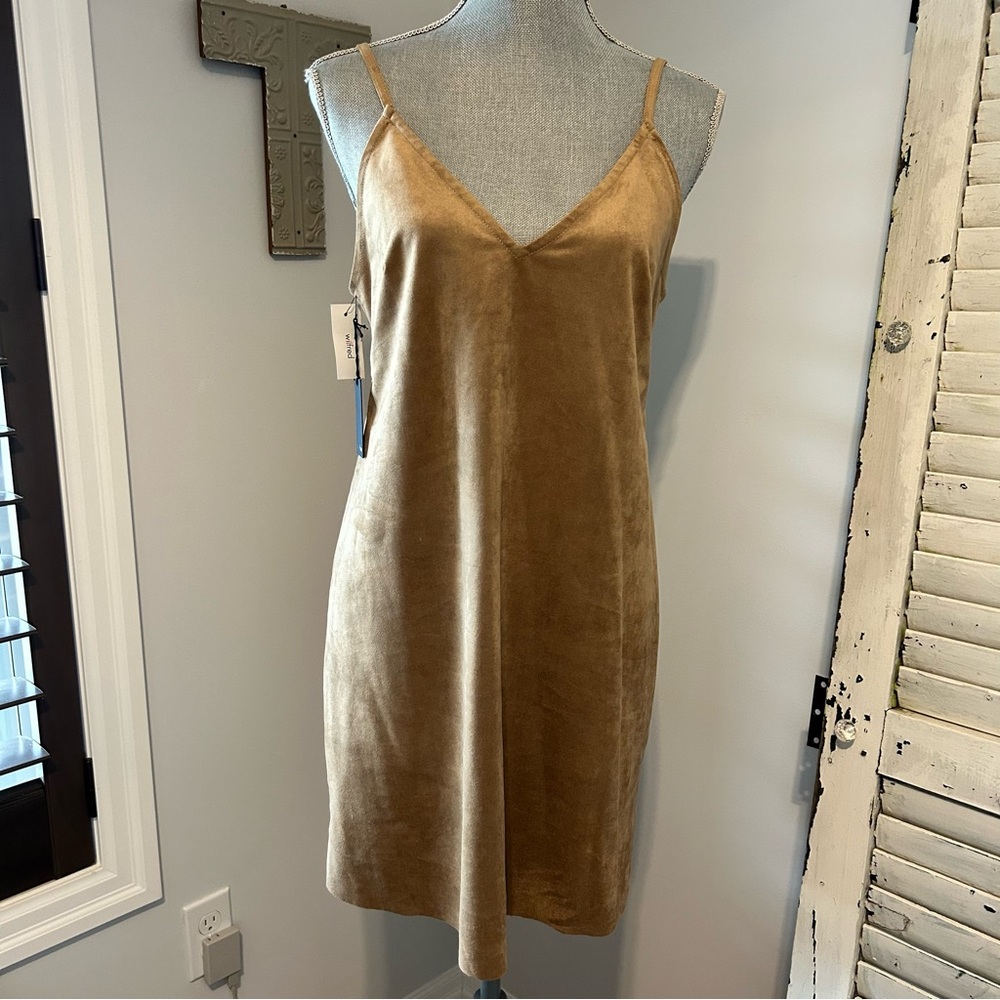 NWT Wilfred Free Vivienne vegan suede slip dress size M tan